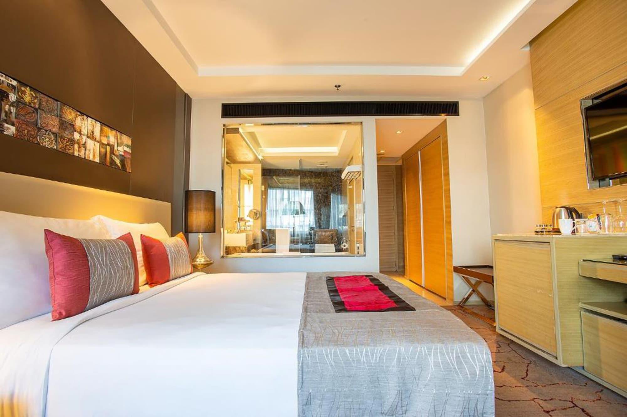 Graceland Bangkok By Grace Hotel - Sha Extra Plus Zewnętrze zdjęcie