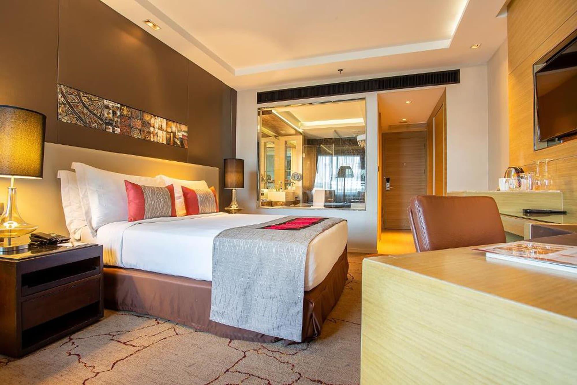 Graceland Bangkok By Grace Hotel - Sha Extra Plus Zewnętrze zdjęcie