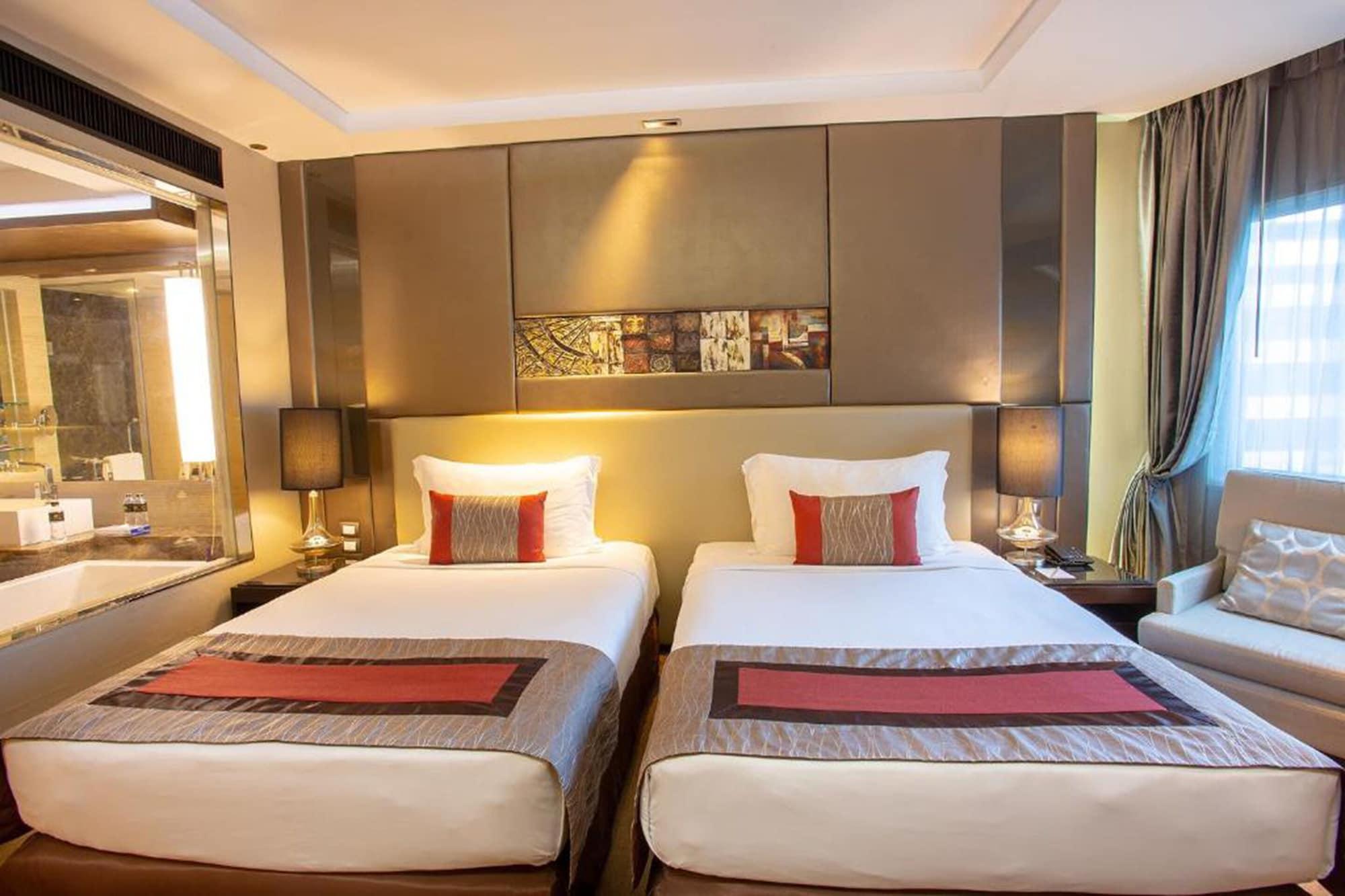 Graceland Bangkok By Grace Hotel - Sha Extra Plus Zewnętrze zdjęcie