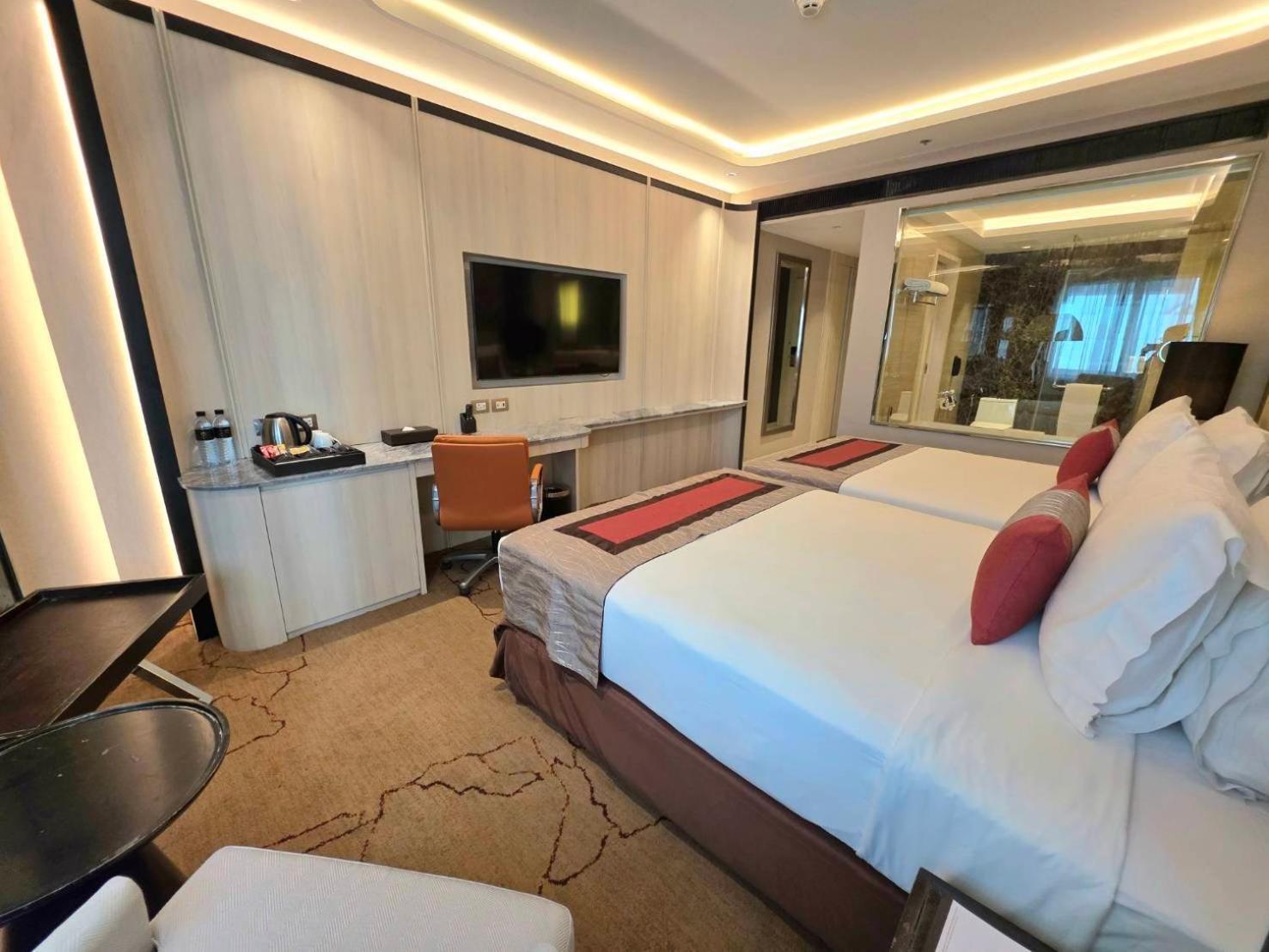 Graceland Bangkok By Grace Hotel - Sha Extra Plus Zewnętrze zdjęcie