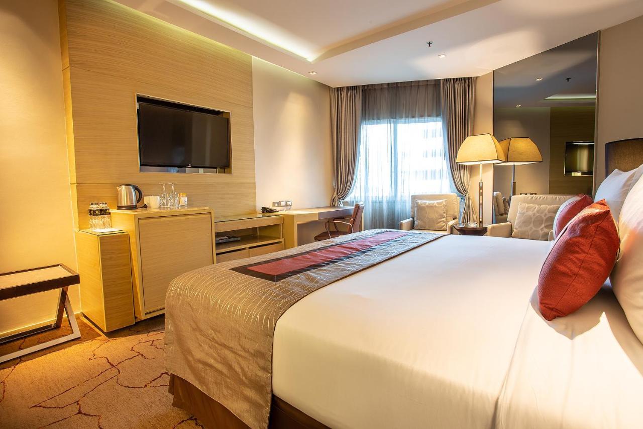Graceland Bangkok By Grace Hotel - Sha Extra Plus Zewnętrze zdjęcie