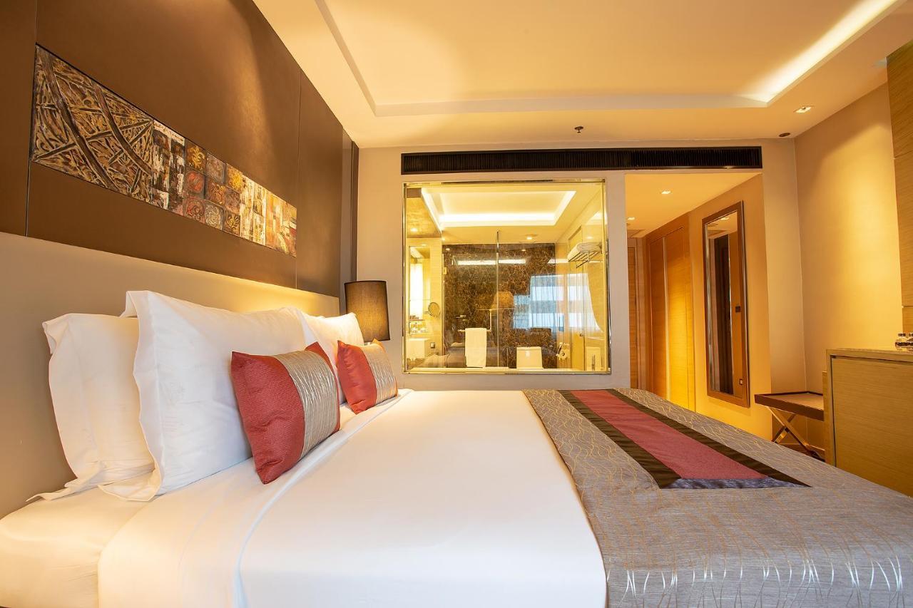 Graceland Bangkok By Grace Hotel - Sha Extra Plus Zewnętrze zdjęcie