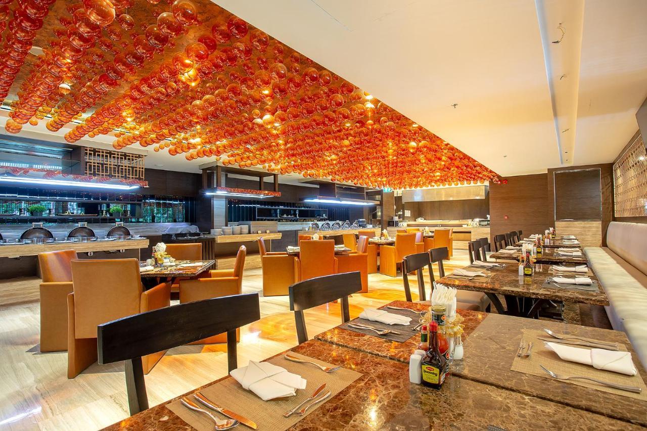 Graceland Bangkok By Grace Hotel - Sha Extra Plus Zewnętrze zdjęcie